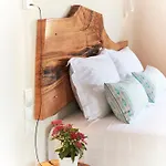 Skiathos Ira Willa