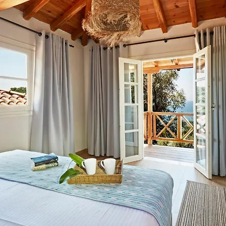 Skiathos Ira Кукунарис